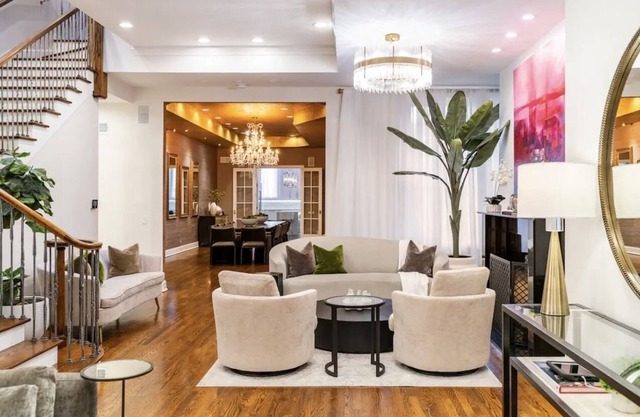Chicago Gold Coast Luxury Home Best Location walking distance to anywhere!