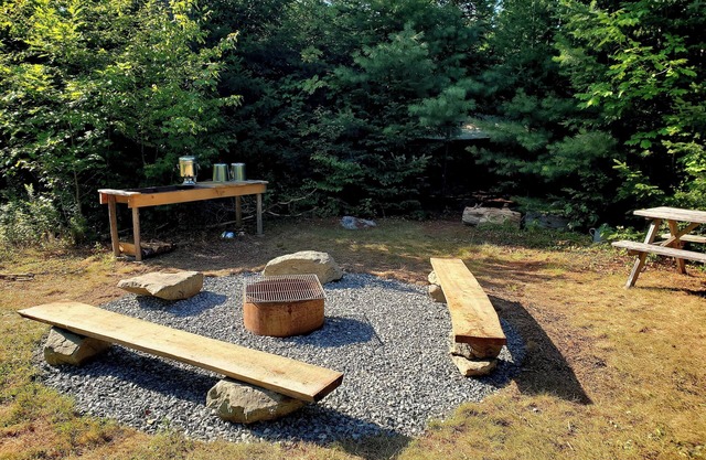 Chickadee Hollow: Rustic Eco Camping near Acadia National Park!
