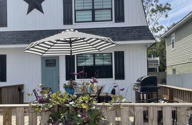 Chicks Beach home for large families.