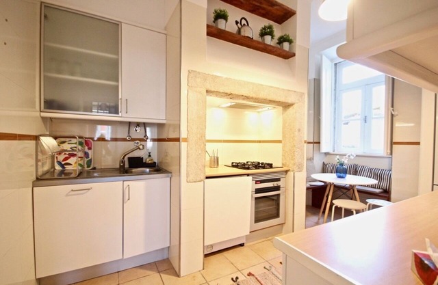 Chicory Apartment, Alfama, Lisbon