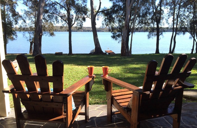 Chilling Lakeside on Lake Macquarie