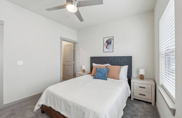 Chisholm Trace 827 I Comfy 2 Bed 2 Bath