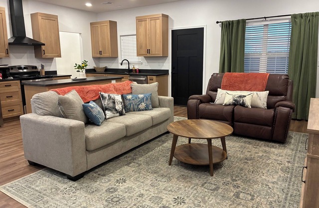 Chuck’s Casa spacious 3 BR 2 Bath near Palo Duro Canyon and WT