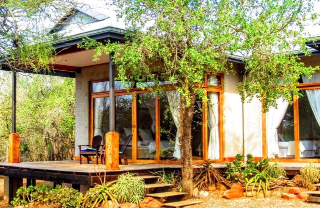 Chumbi Bush House