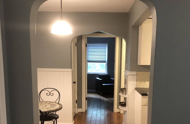 CINCINNNATI COMFORTABLE ONE BEDROOM
