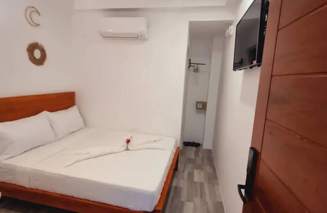 CiNta Hotel - Double Room without Balcony