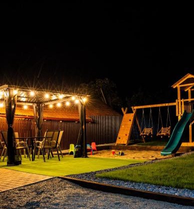 Citadel Garden Alba Iulia Casa-Curte-Parcare-Central