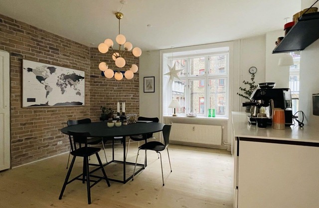 City Apartment in Copenhagen with 3 bedrooms sleeps 6