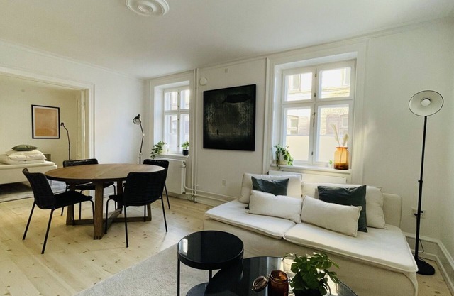 City Apartment in Copenhagen with 2 bedrooms sleeps 4