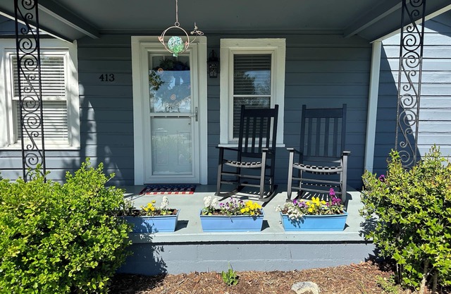 City Cottage- a country cottage in the heart of the city!