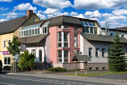 City Hotel