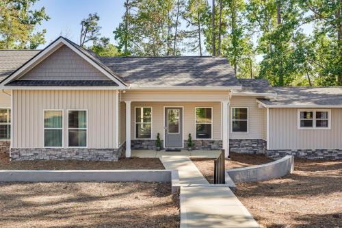 Clarks Hill Lake Retreat! Waterfront Home with Dock