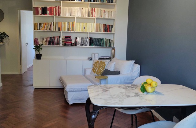 Clasico y Moderno Apartamento en el Corazon de Buenos Aires