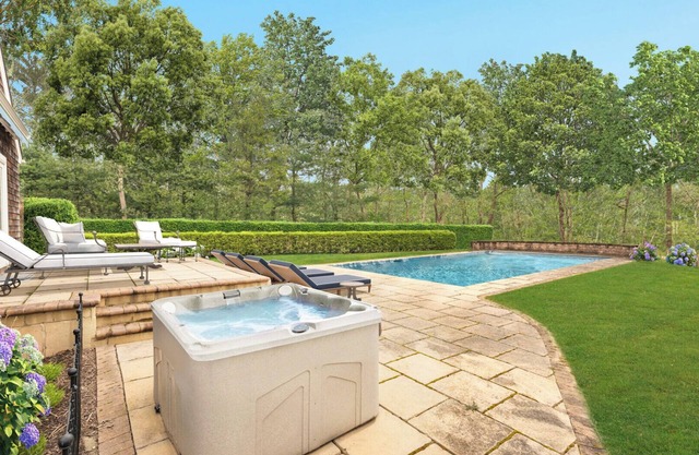 Classic East Hampton Home Perfect for Families Close to Town and Beaches