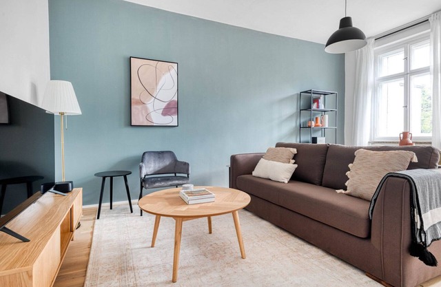 Classic Friedrichshain 1BR nr Frankfurter Tor, by Blueground