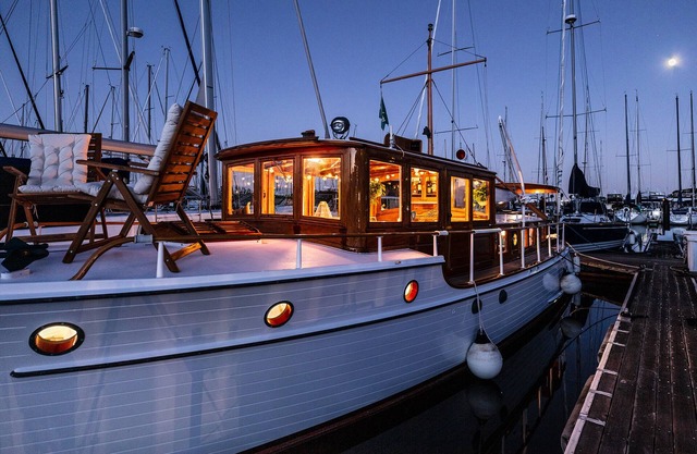 Classy, Century-Old San Francisco Bay Yacht