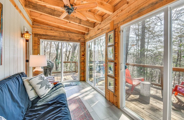 Classy Clayton Home w/Views < 1 Mi to Downtown!