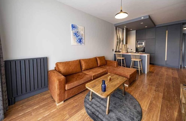 Classy, quality furnished residence-7/24 security