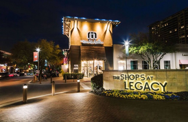 Clean and Comfy space at the shops at Legacy in Plano
