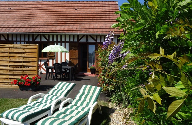 Clean, Comfy Cottage. Suitable for 2-4 guests. Family-friendly. LA MAISMENT.