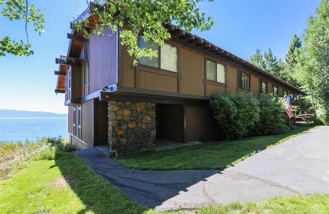 Clean, Modern, Fantastic Lake View #37