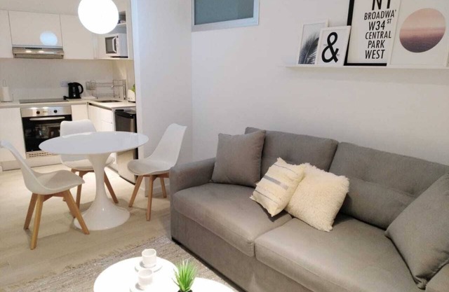 Clean & Safe in Recoleta with parking