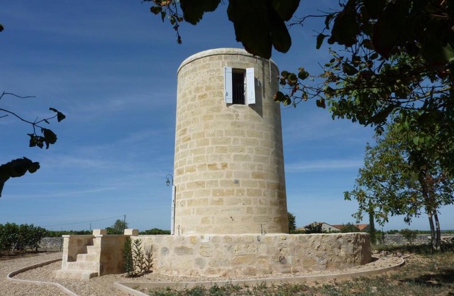 Clos Moulin Du Cadet