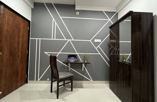 Close to balewadi and Hinjewadi.Spacious apartment close to nature.