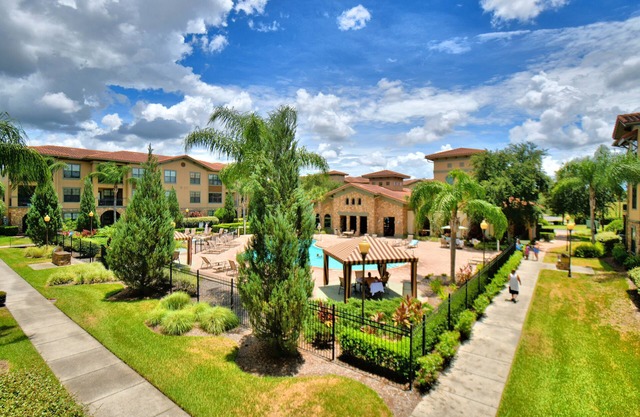 CLOSE TO DISNEY! Balcony with Great Pool View