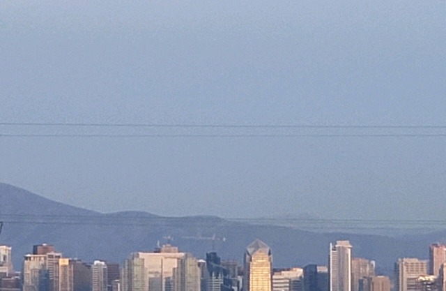 Close to it All! Beautiful Neighborhood Overlooking Ocean, Hot Tub & BBQ. 🌊☀️🌅