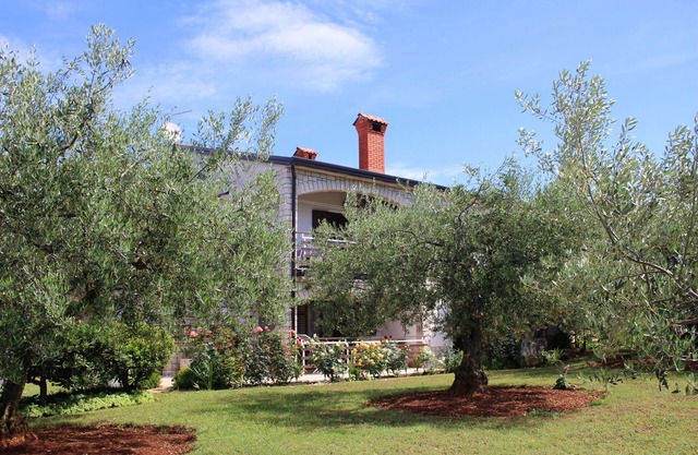 Close to the beach, air conditioned, quiet location, family-friendly