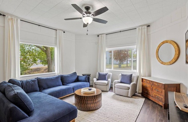 Close to Wine Country - Quiet, Historic Home in Waitsburg