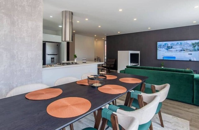 Cloud9 | Up to 12 ppl | The Emerald