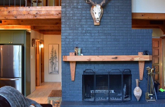 Cloudcroft Hideaway - No Neighbors, Just Nature! Modern Cabin Vibe and SAUNA!