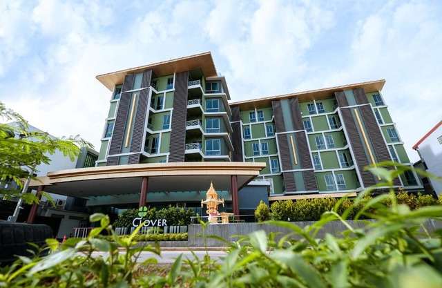 Clover Hotel Hatyai