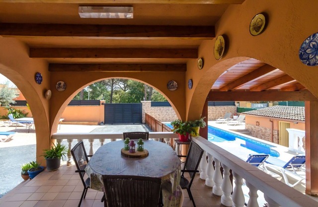 Club Villamar - Nice villa with wonderful garden, airco in a quiet green residential area a 15 mi.