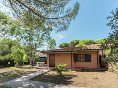Coastal Comfort in Giannella