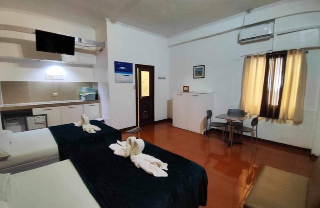 Coastal Cove: Puerto Princesa Studio