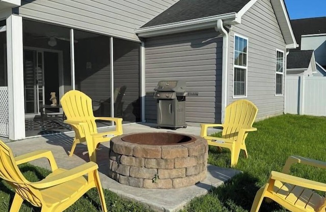 Coastal Oasis: Games, Pool, BBQ & beach