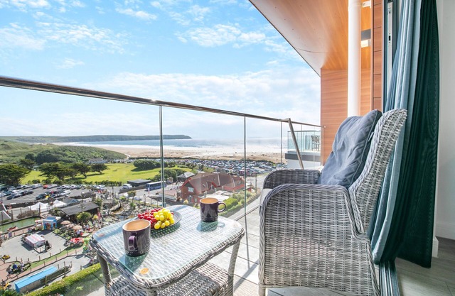 Coastal Suite - W2 - Two Bedroom Apartment, Sleeps 5