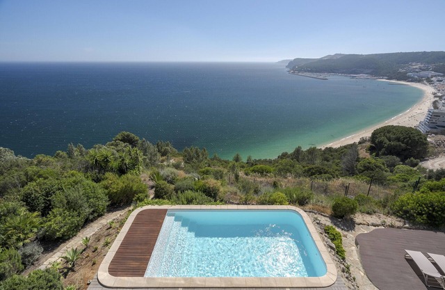 Coastline Arrabida Villa by CadenzaLux