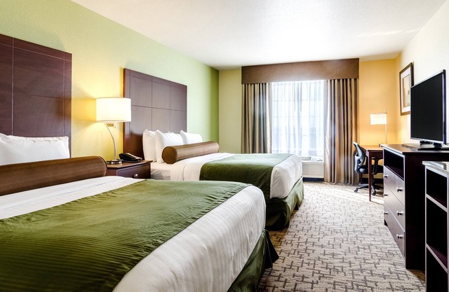 Cobblestone Inn & Suites - Corry