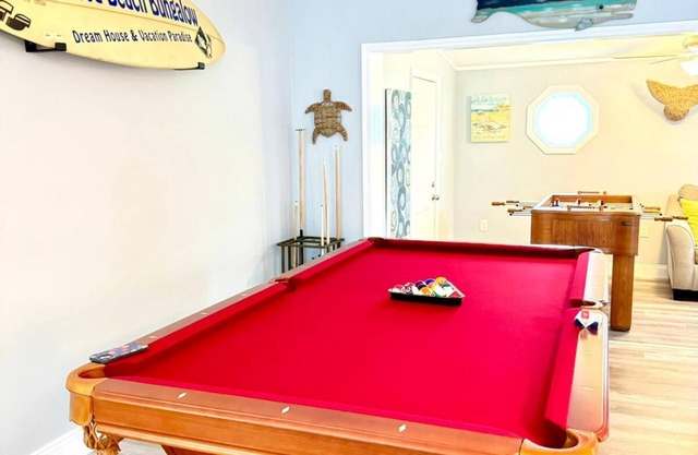 Cocoa Beach Bungalow, Dream House & Vacation Paradise!