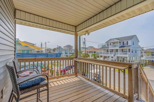 Coconut Flats Duplex- Upstairs-