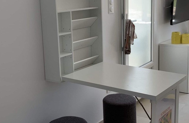 Cocooning studio in Cauro