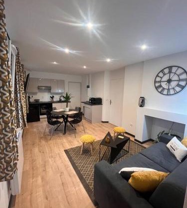 Coin de paradis avec spa illimité en plein centre Avranches
