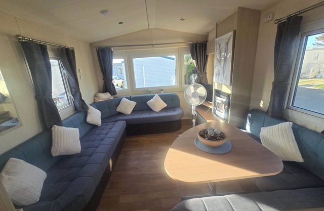 Collett 3 Bed standard caravan