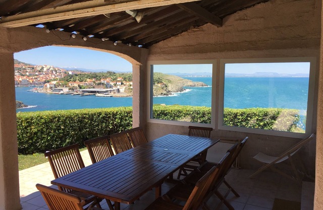 Collioure: Property with panoramic sea view!