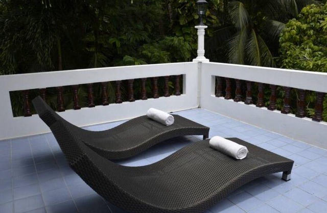 Colonial House short walk from Mae Nam beach