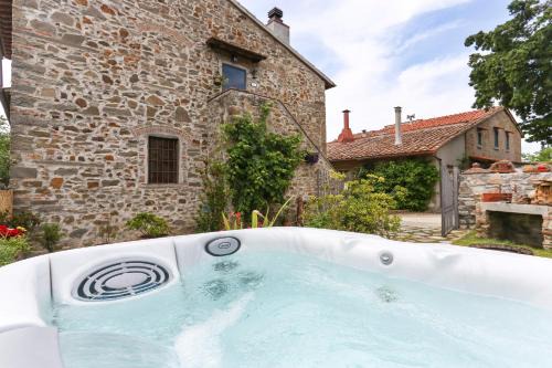 Colonica w/Jacuzzi calda privata